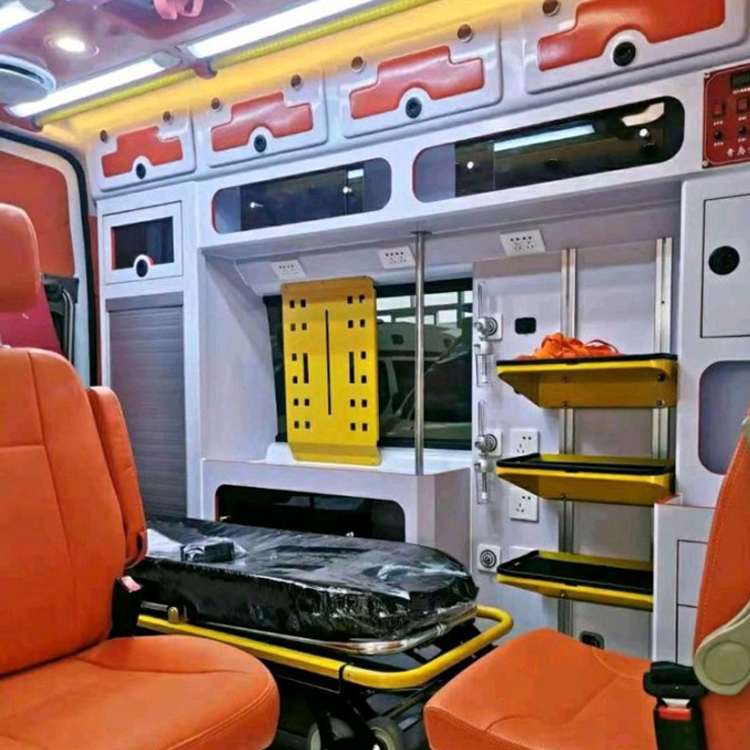 二连浩特长途救护车护送病人租赁价格